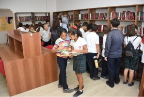 ÖĞRENCİLERDEN NADİR NADİ KÜTÜPHANESİ’NE ZİYARET
