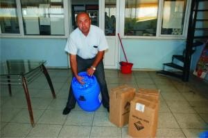 ON BİNLERCE KAPAK TOPLADI