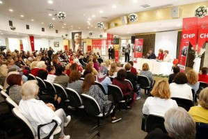 DİKMEN: "CUMHURİYET, KADINI ÖZGÜRLEŞTİRİR"