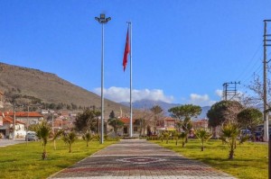 BELEDİYEDEN HELVACI’YA TARİHİ KENT MEYDANI