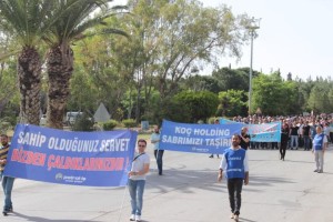 TÜPRAŞ İŞÇİSİ TEPKİLİ