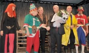 Aliağa’da tiyatro şöleni