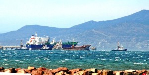 FIRTINA ALİAĞA’YI KÖTÜ VURDU