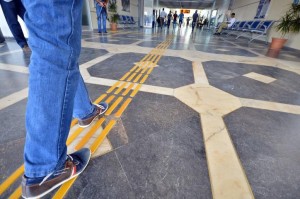 İZMİR’DE “KIRMIZI BAYRAK” DALGALANIYOR