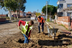 YENİ ŞAKRAN VE HACI ÖMERLİ DOĞAL GAZA KAVUŞTU