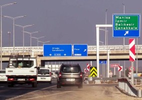 Kuzey Ege Otoyolu’ndan 179 bin 971 araç geçti