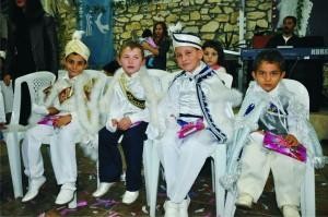 ALİAĞA’DA TOPLU SÜNNET ŞÖLENİ