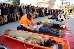 KARŞIYAKA’NIN OKULLARINDA YANGIN TATBİKATI