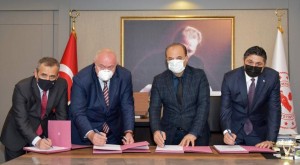 EK BİNA İÇİN İMZALAR ATILDI