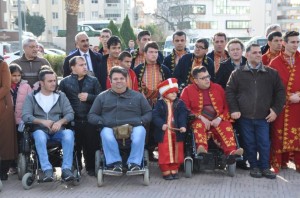 ENGELLİLER GÜNÜNE MEHTERANLI KUTLAMA