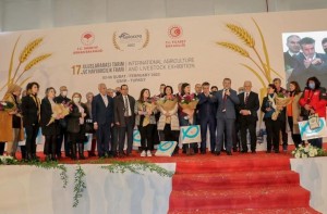 "KADIN ÇİFTÇİLER YARIŞIYOR" AGROEXPO'YA DAMGA VURDU