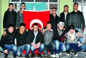 Kınalı kuzulara ‘asker yemeği’