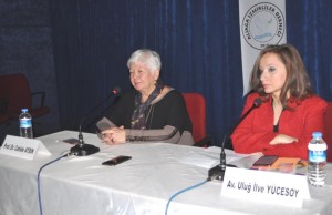 KADINLAR HAKLARINI ÖĞRENDİ