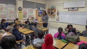 Eğitimlerine İzmir’de devam ediyorlar