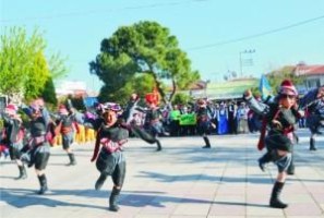 EGE’NİN ZEYBEK ŞAMPİYONU ALİAĞA