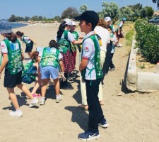 ÖĞRENCİLER ÇEVRE TEMİZLİĞİ YAPTI