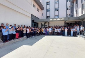 “Sağlık çalışanları şiddet sarmalından kurtarılmalı”