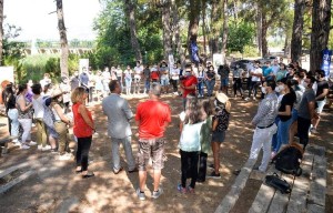 GENÇLER İZMİRLİ YAŞITLARIYLA BULUŞTU