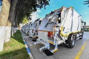 İLÇE BELEDİYELERİNE ÇÖP KAMYONU DESTEĞİ