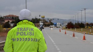 15 BİN 335 TRAFİK CEZASI UYGULANDI