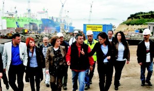 BİRGÜL AYMAN GÜLER ALİAĞA’DA ZİYARETLERDE BULUNDU