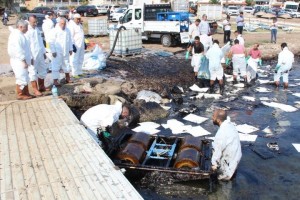 GEMİYE EL KONULDU, KAPTAN VE MÜRETTEBAT YURT DIŞINDA