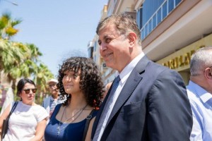 “İzmir Gençlere Kucak Açıyor”
