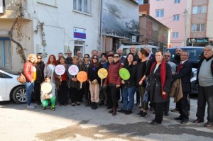 “BU YASA KADINLARIN ONURUNU AYAKLAR ALTINA ALIYOR”