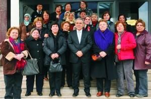 Aliağalı bayanlar, Başkan’a moral için geldi