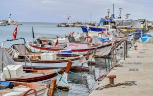 BÜYÜKŞEHİRDEN KÜÇÜK ÖLÇEKLİ BALIKÇILARA DESTEK