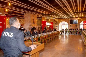 İŞ İNSANLARINDAN EMNİYETİN ARAÇ KAMPANYASINA DESTEK