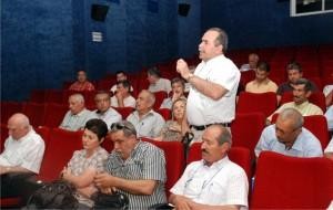 Belediye, muhtarlara hesap verdi