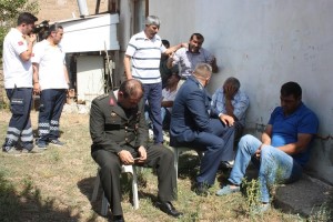 ALİAĞA ŞEHİDİNE AĞLIYOR