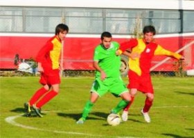 ALİAĞASPOR DEPLASMANDAN 3 PUANLA DÖNDÜ
