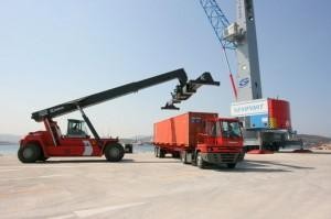 Nemport yeni elleçleme makineleriyle güçlendi