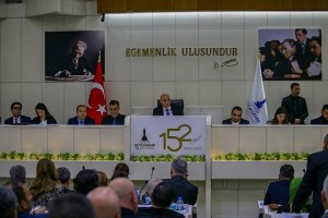 CADDE VE SOKAKLARDAN "KENAN EVREN" İSMİ SİLİNİYOR