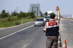 JANDARMA, RÜŞVET TEKLİFİNİ AFFETMEDİ