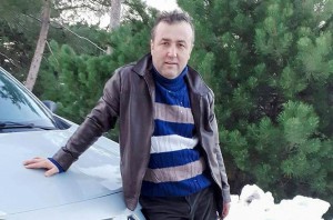 DEMİRLERİN ALTINDA KALAN İŞÇİ YAŞAMINI YİTİRDİ