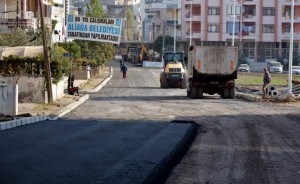 YENİ MAHALLE ASFALTLANIYOR