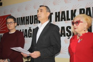 DURMAZ, “HİÇBİR YERE GİTMİYORUM”