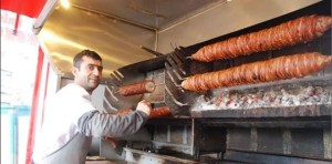 'OYLAR PARTİYE DEĞİL ADAYA'