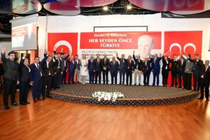 MHP İzmir milletvekili adaylarını tanıttı