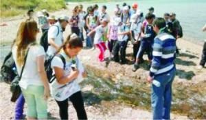 İzciler Kyme'ye yürüdü