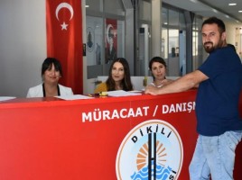 DİKİLİ’DE “KIRMIZI MASA” DEVRİMİ