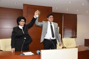 “HERKESİ KENDİLERİ GİBİ BİLİYORLAR”