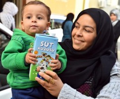SURİYELİ ÇOCUKLARA İZMİR ŞEFKATİ