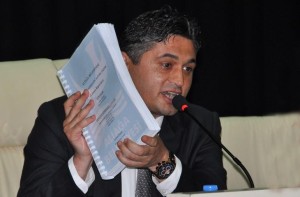 BELEDİYEDE GERGİN TOPLANTI