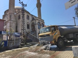 HİJYEN EKİPLERİ DEZENFEKTEYE DEVAM EDİYOR