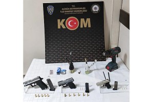 POLİSTEN SİLAH İMALATHANESİNE BASKIN