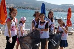 foçalı çevre gönüllülerinden temizlik kampanyası